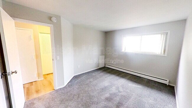 Building Photo - 721 Cedarwood Terrace