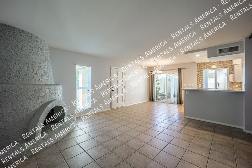 Building Photo - 8449 S 48th St