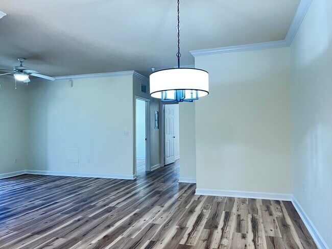 Building Photo - 1351 Tuscan Terrace