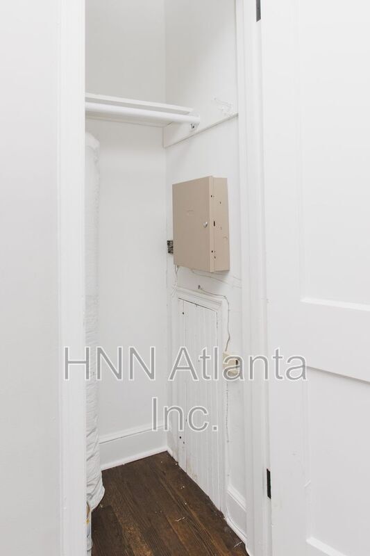 Building Photo - 36 Sheridan Dr NE