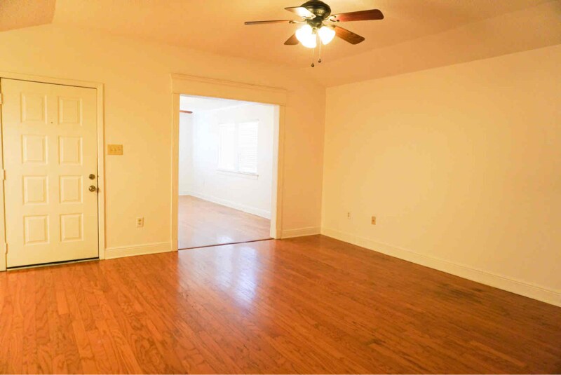 Building Photo - 8539 Longwood View Ave