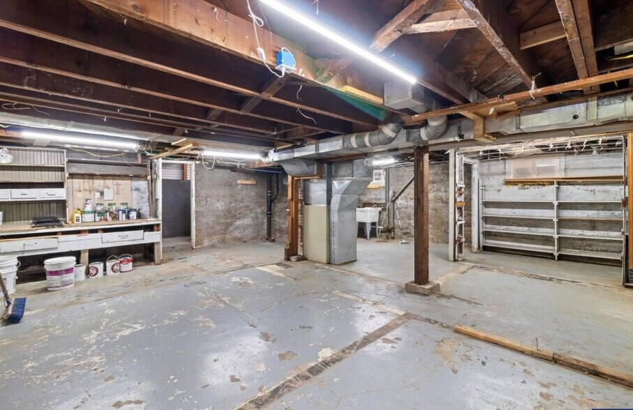 Building Photo - 7225 N Lombard St