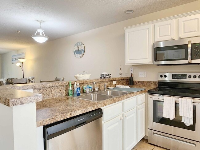 Building Photo - 217-912 Egret Run Ln
