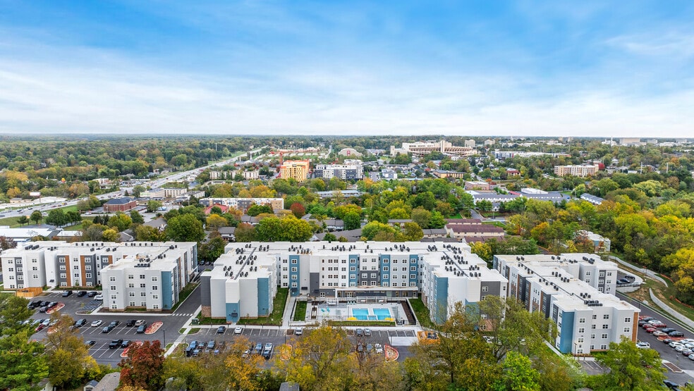 Community - Aspen Bloomington