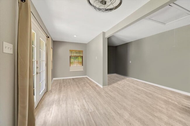 Building Photo - 5346 Apple Blossom Ln