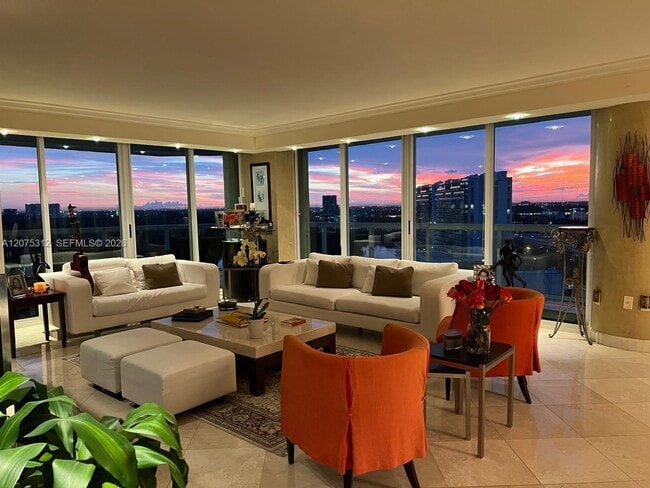 Building Photo - 16500 Collins Ave