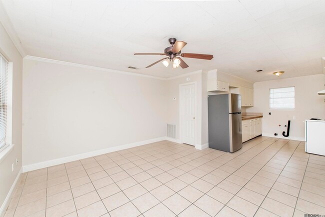 Building Photo - 27859 Frindik Ln