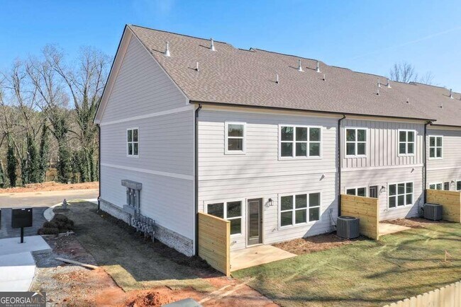 Building Photo - 143 Hosch St