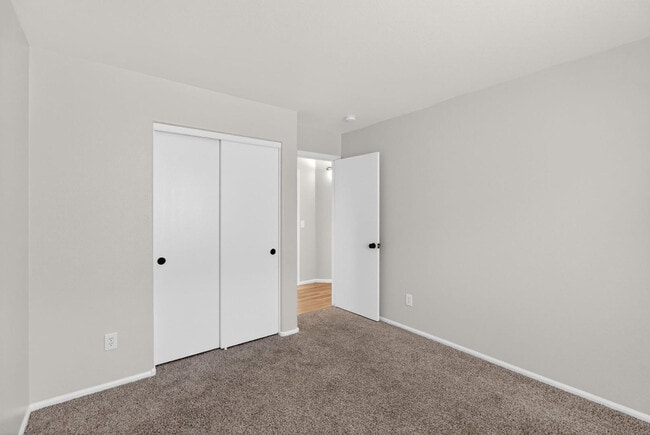 Building Photo - 41628 W Hillman Dr