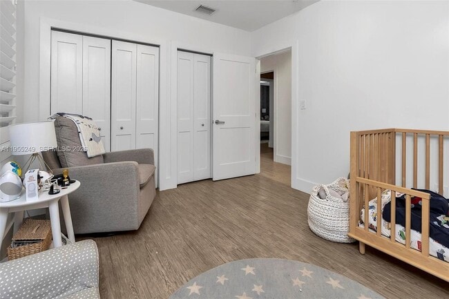 Building Photo - 1444 Mendavia Ave