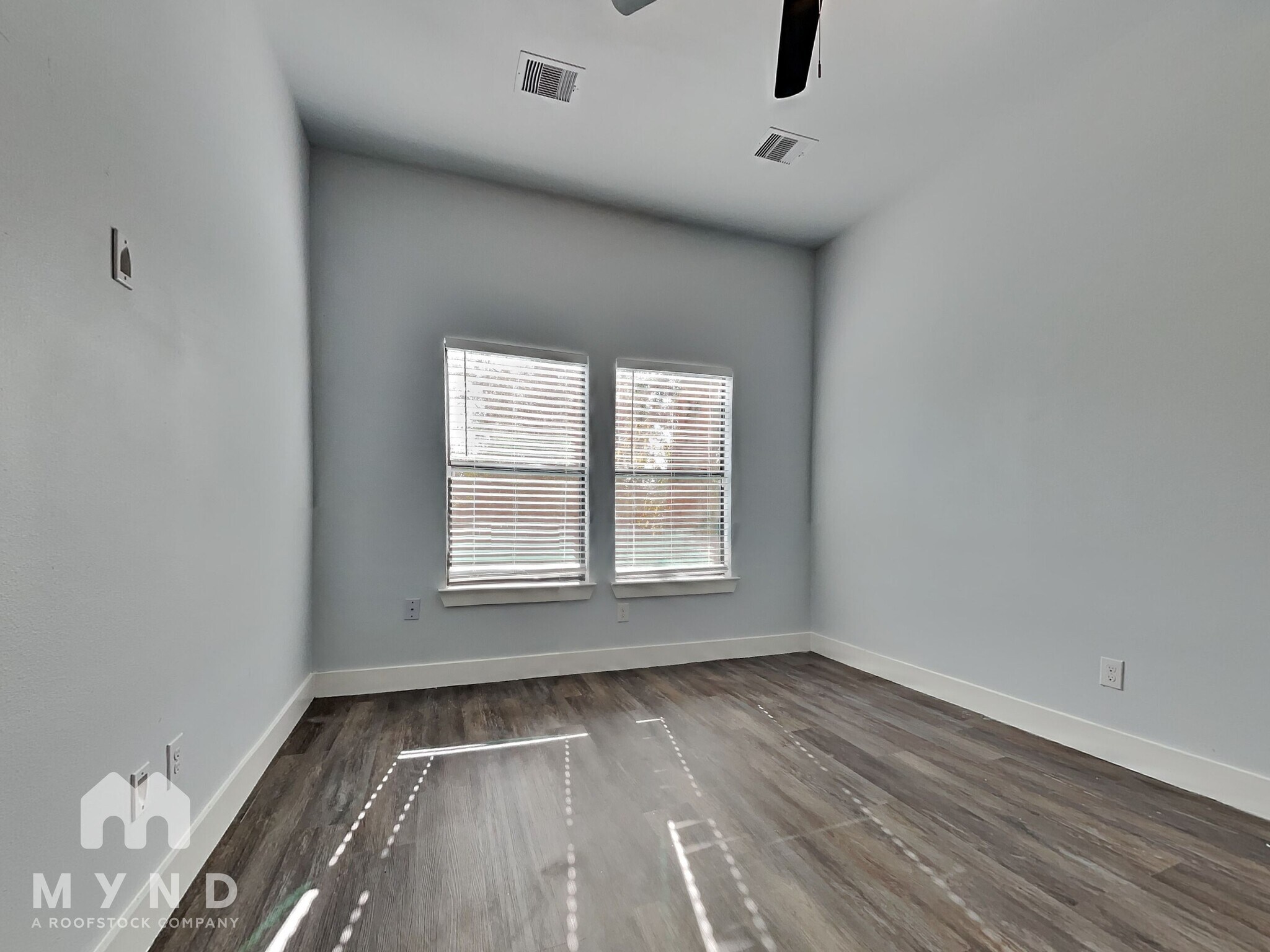 Building Photo - 4826 Paula St