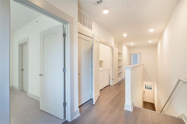 Building Photo - 5607 Belmont Ave