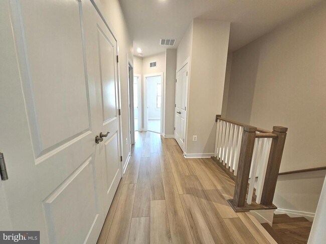 Building Photo - 3622 Agate Ln