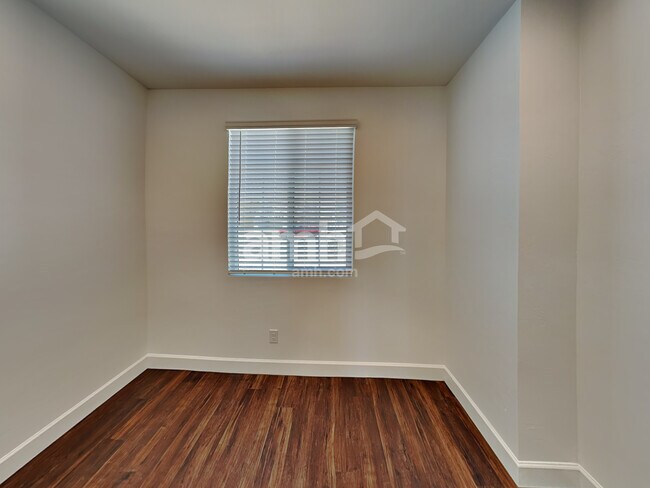 Building Photo - 25801 N 184th Dr