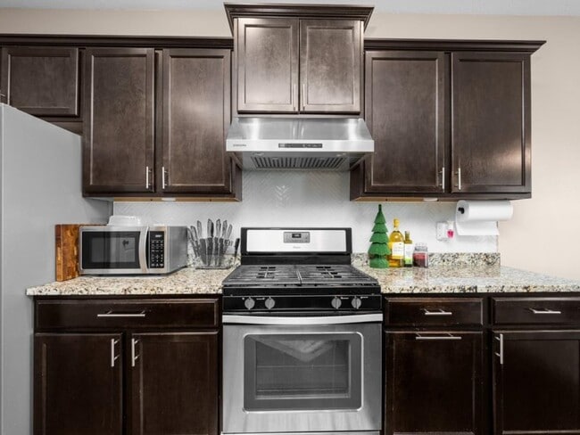 Building Photo - 67 Cobblestone Ln