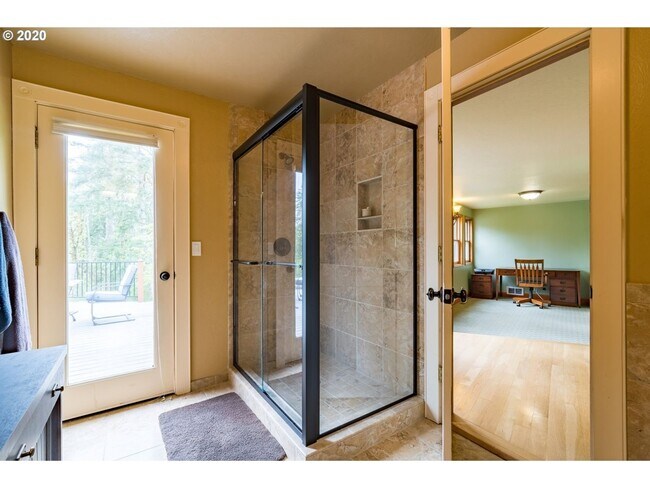 Building Photo - New Price! Custom Home