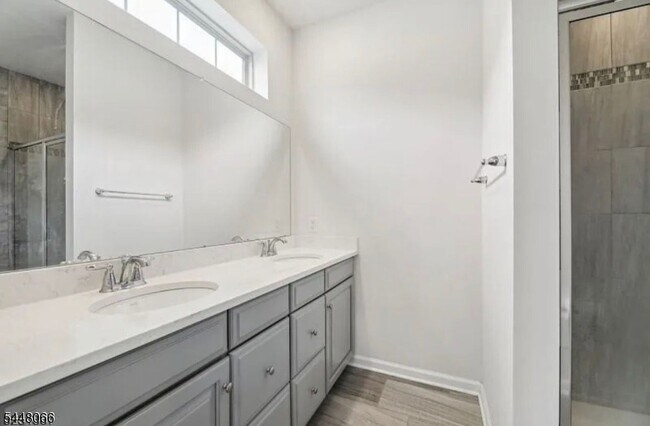 Building Photo - 4 Braeburn Ct