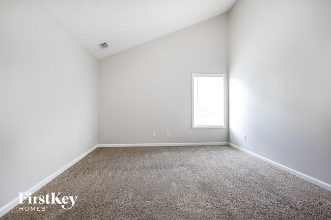 Building Photo - 619 Shadow Valley Ct