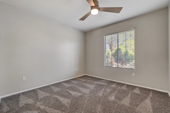 Building Photo - 7275 Diamond Canyon Ln