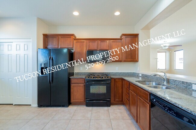 Building Photo - 10730 E Orchid Cactus Ln