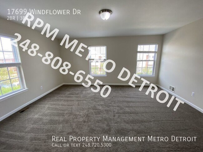 Building Photo - Beautiful Condo with Great Location,