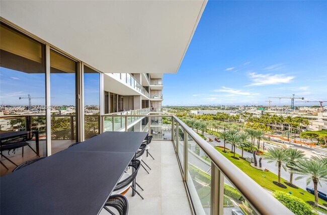 Building Photo - 9705 Collins Ave