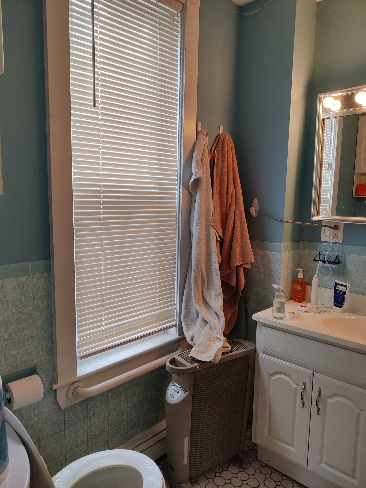 Building Photo - 57 Riverdale St