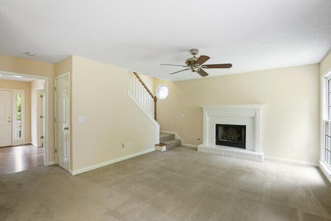 Building Photo - 1312 Dungan Dr NW