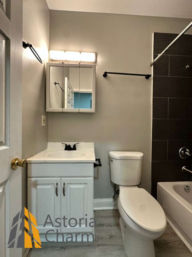 Building Photo - 1918 N Charles St