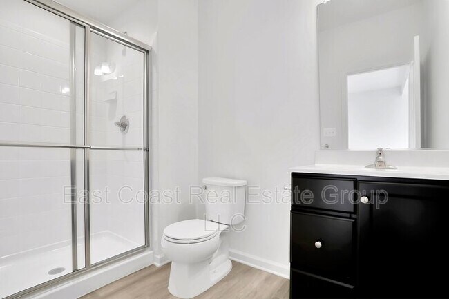 Building Photo - 153 Charterhouse St