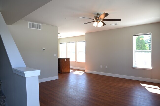 Building Photo - 4101 S Taft Hill Rd