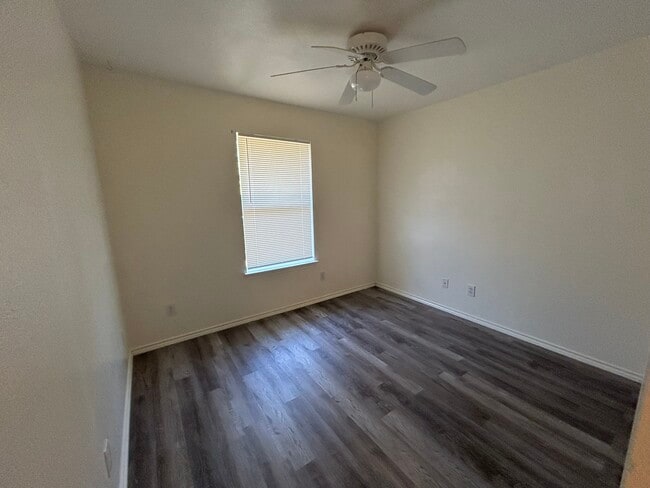 Building Photo - 3822 Stuart Rd