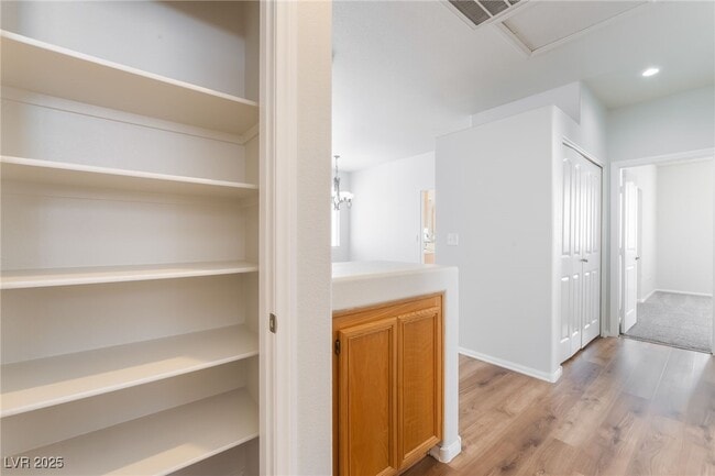 Building Photo - 8729 Shady Pines Dr