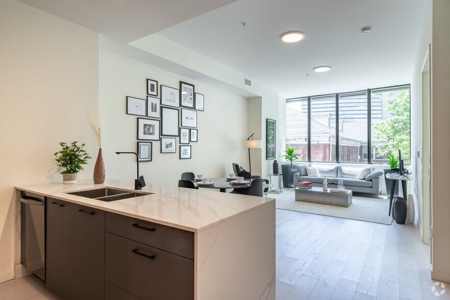 1BR, 1BA - 820SF - Allure 258 Luxury Apartments