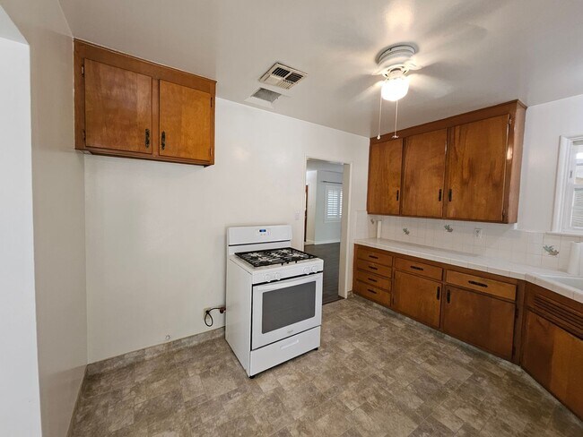 Building Photo - 3154 Jolley Dr