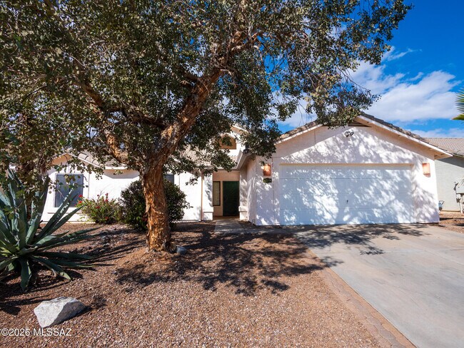 Building Photo - 9599 E Dunnigan Dr