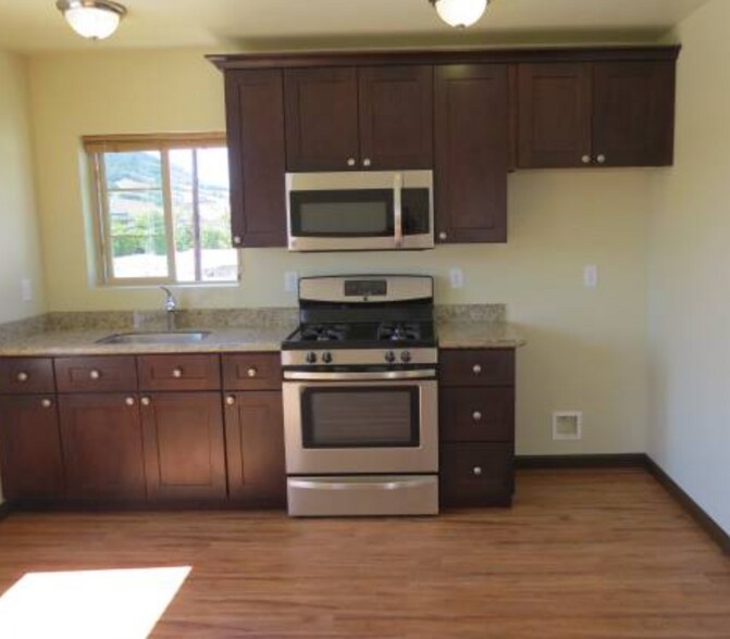 Building Photo - 1160 Murray Ave.