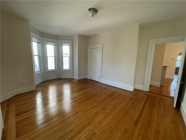 Building Photo - 26 Ayrault St