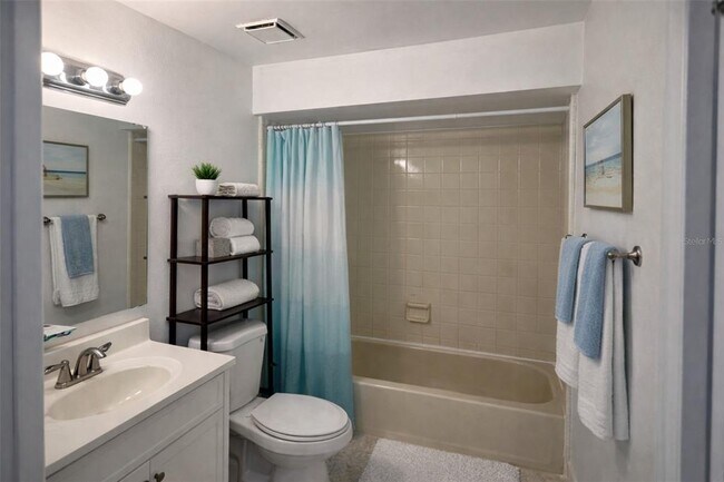 Building Photo - 12165 Sandal Creek Way