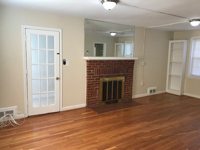 Building Photo - Gorgeous Cheverly Colonial With a Finished  Basement! 3 Beds and 1.5 Baths!