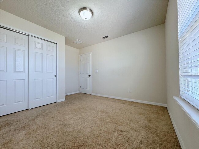 Building Photo - 2428 Chateau Lp