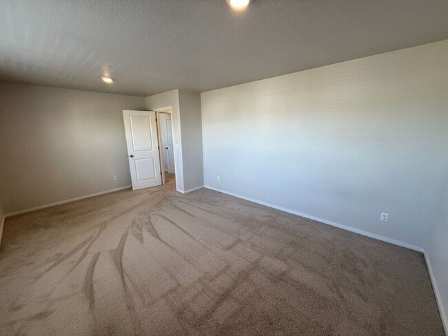 Building Photo - 4820 Gray Ct NE