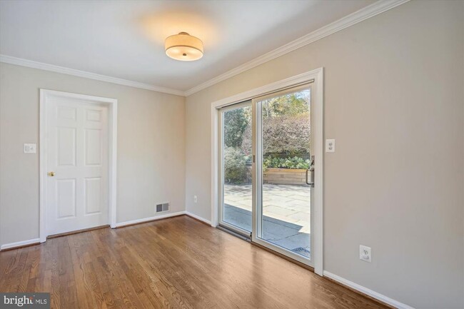Building Photo - 7722 Desdemona Ct