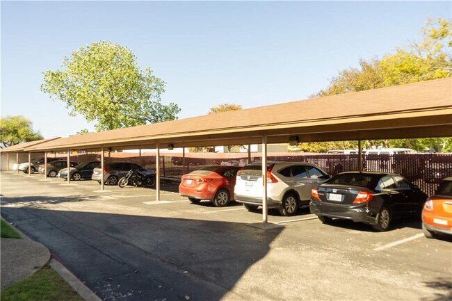 Building Photo - 7801 Shoal Creek Blvd