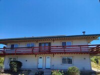 Building Photo - 9149 Rosedale Dr