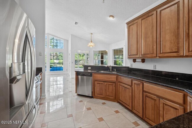 Building Photo - 4851 Jaybird Cir N
