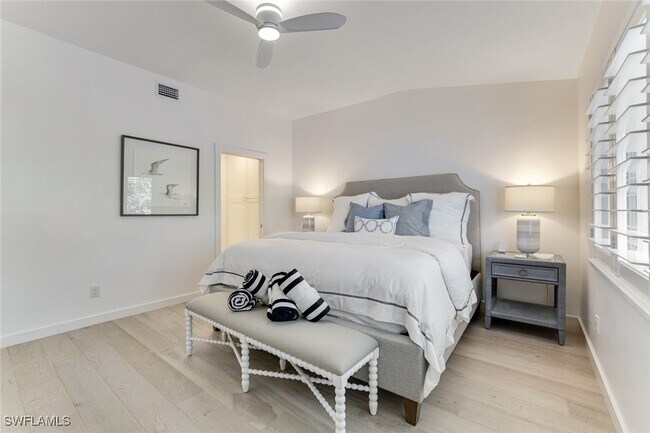 Building Photo - 8345 Excalibur Cir