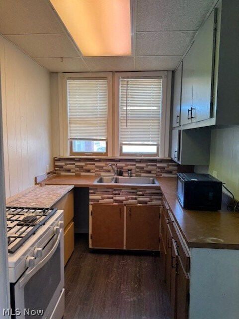 Building Photo - 29435 Euclid Ave