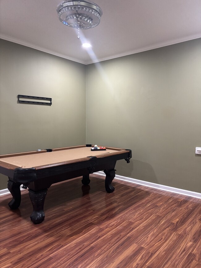 Building Photo - 203 Walnut Gardens Dr