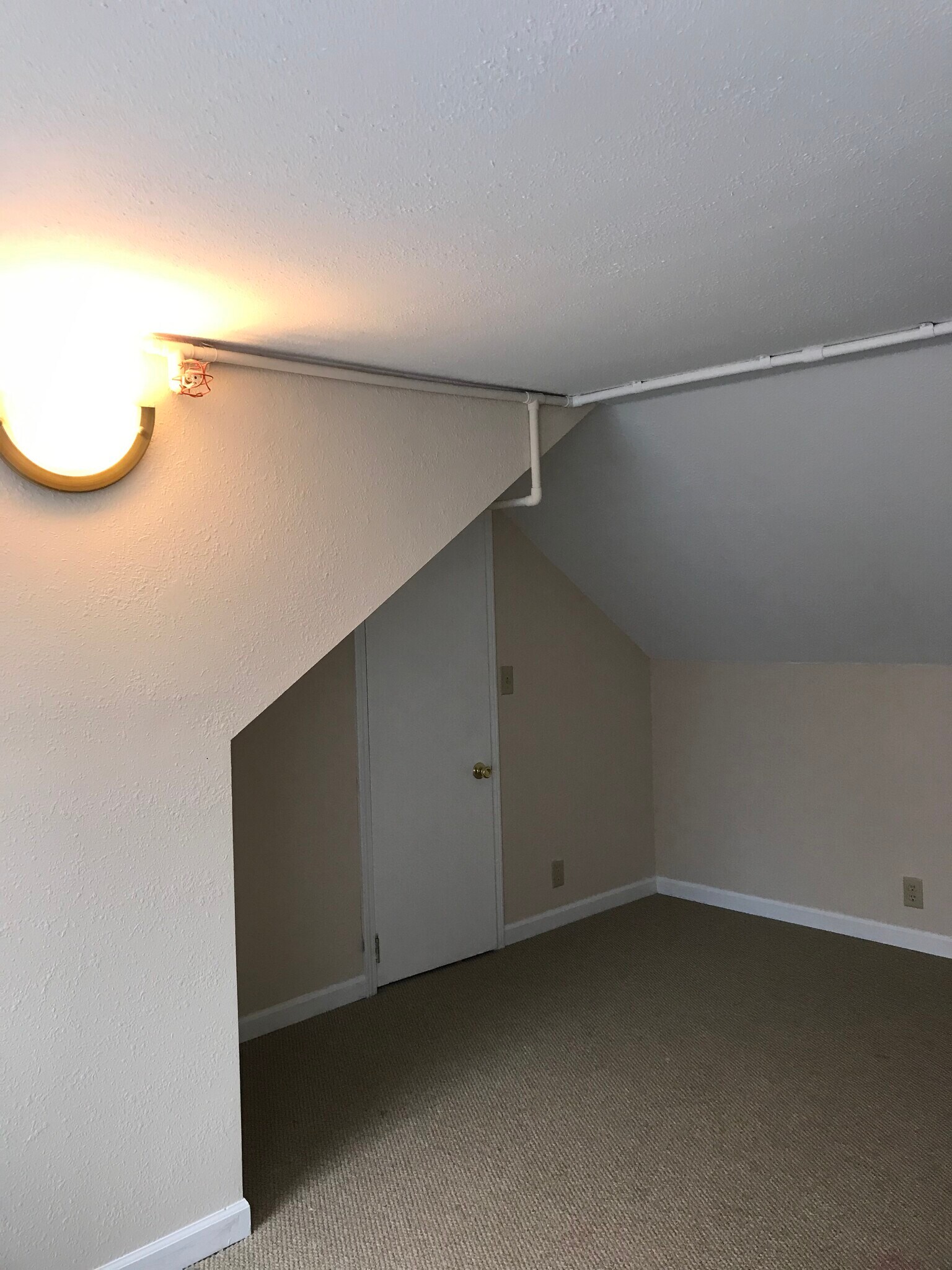 Upper Level Bedroom - 807 W Mission Ave